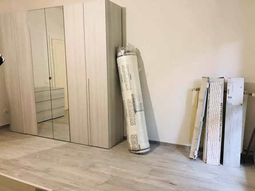 Immagine 8 di Camera in affitto  in via catalani a Pisa