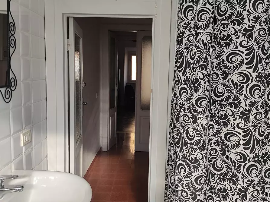 Immagine 17 di Appartamento in vendita  in Piazza Cavour a Livorno