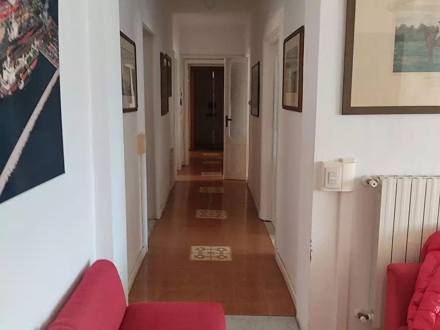 Immagine 2 di Appartamento in vendita  in Piazza Cavour a Livorno