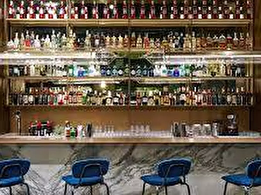 Immagine 5 di Attività commerciale in vendita  in Viale Francesco Bonaini 1 a Pisa