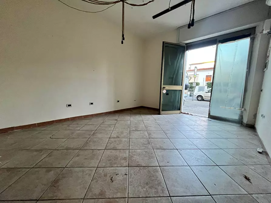 Immagine 9 di Attività commerciale in affitto  in via 24 maggio a Pisa