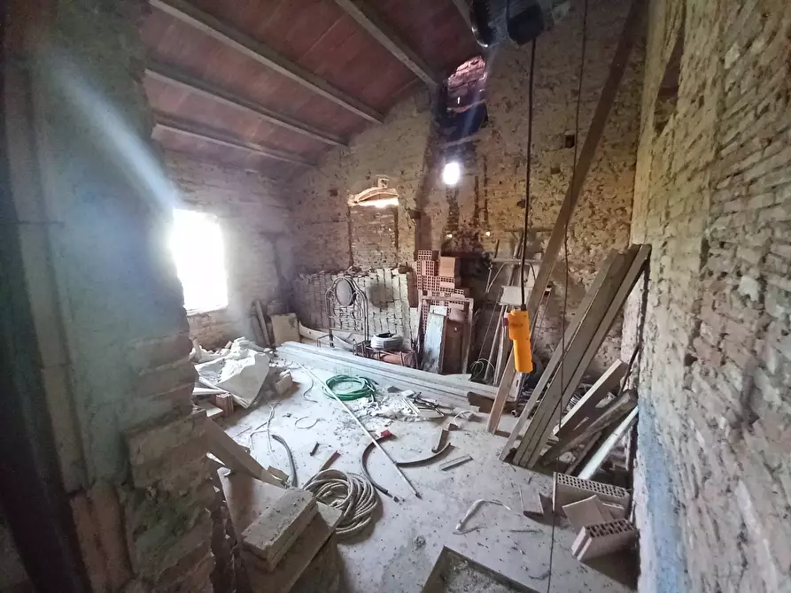 Immagine 12 di Appartamento in vendita  in Via Scacciapolli 1 a Collesalvetti