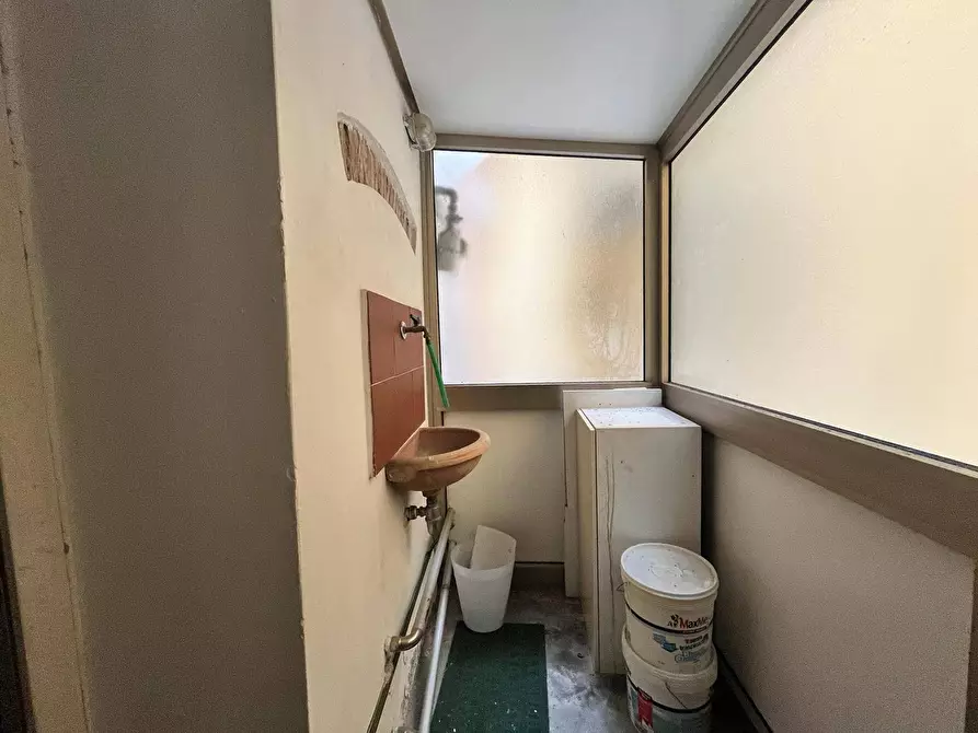 Immagine 9 di Magazzino in affitto  in Via Santa Marta a Pisa