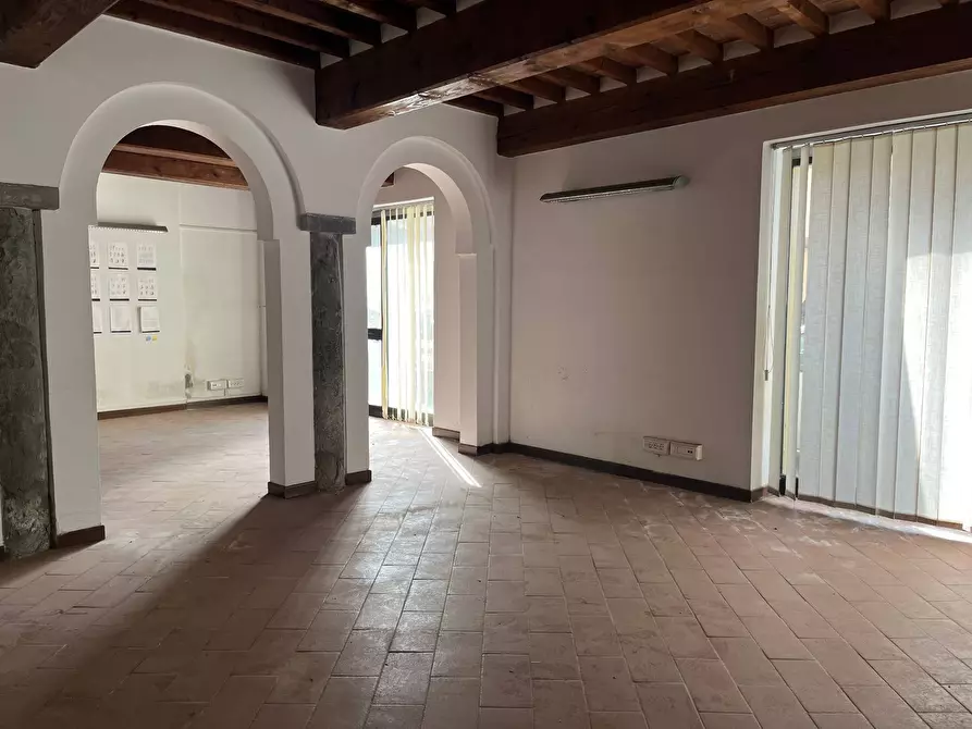 Immagine 4 di Attività commerciale in affitto  in via la nunziatina 1 a Pisa