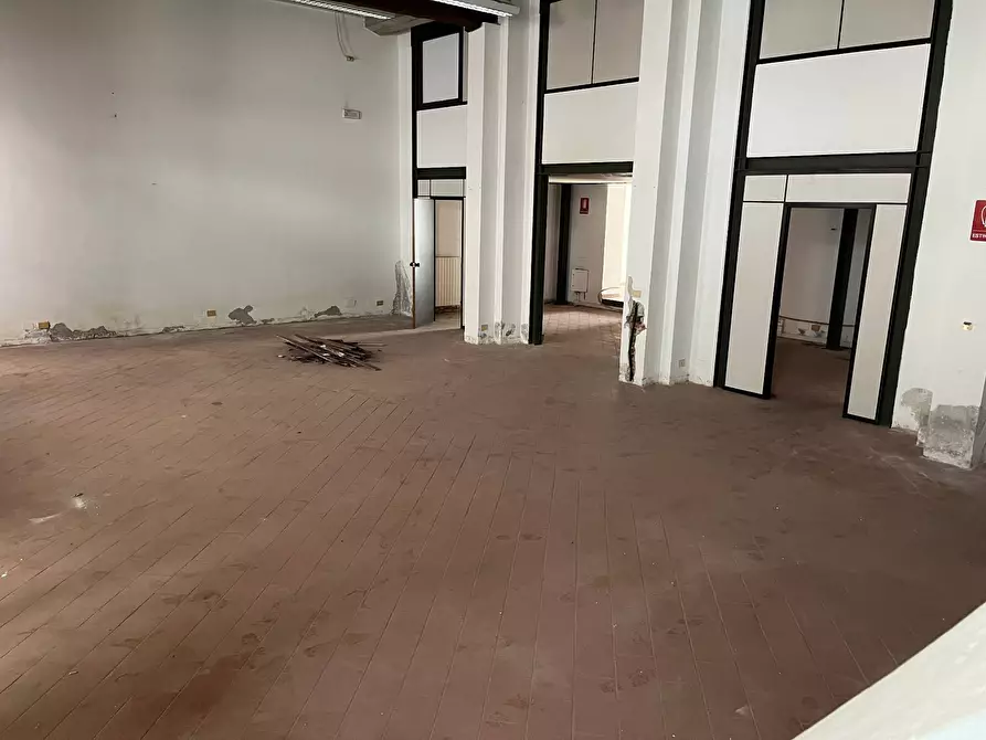 Immagine 7 di Attività commerciale in affitto  in via la nunziatina 1 a Pisa