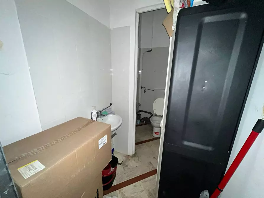 Immagine 6 di Attività commerciale in affitto  in Via Borgo Stretto a Pisa