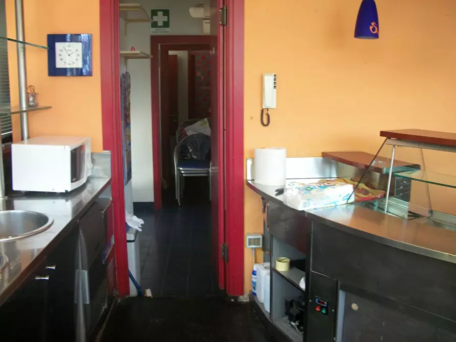 Immagine 4 di Attività commerciale in vendita  in Via Di Gello a Pisa