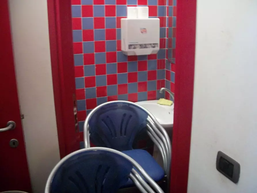 Immagine 6 di Attività commerciale in vendita  in Via Di Gello a Pisa