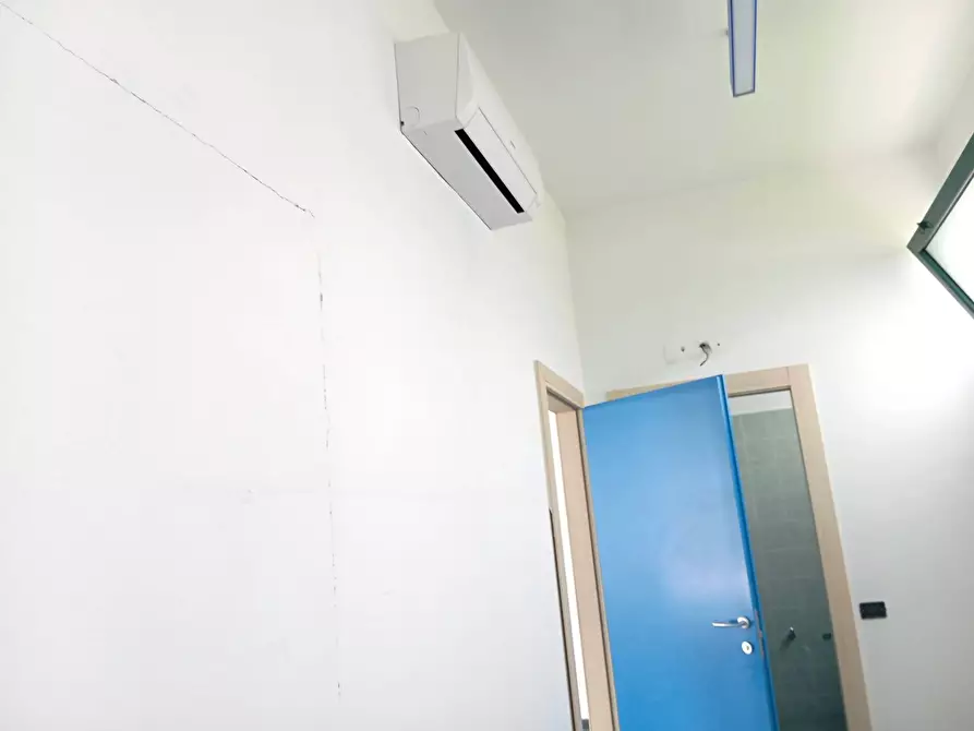 Immagine 7 di Attività commerciale in affitto  in Via Italo Bargagna 1 a Pisa