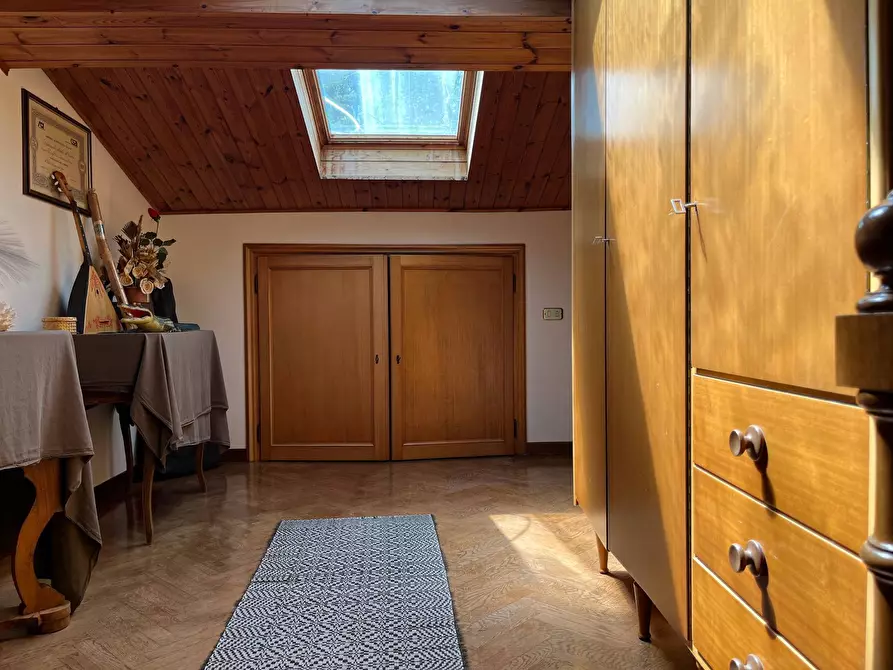 Immagine 38 di Villetta a schiera in vendita  in via di lima 1 a Bagni Di Lucca