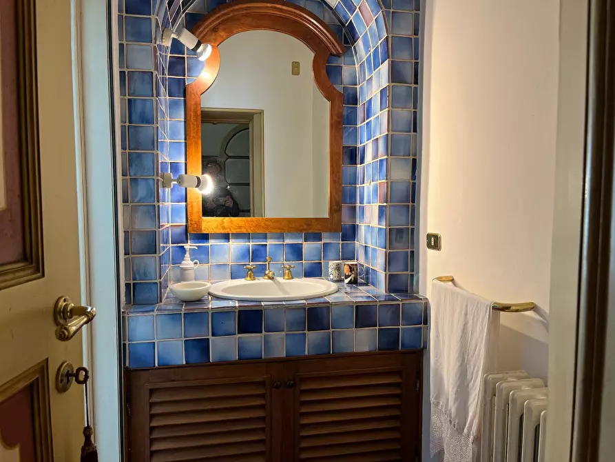 Immagine 51 di Villetta a schiera in vendita  in via di lima 1 a Bagni Di Lucca