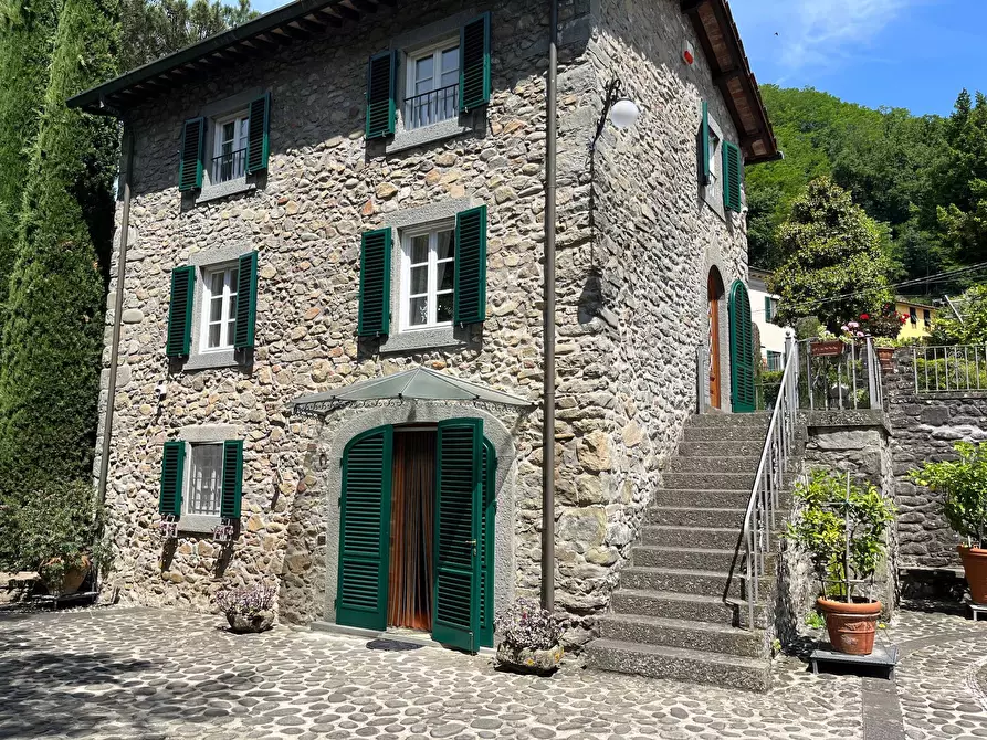 Immagine 55 di Villetta a schiera in vendita  in via di lima 1 a Bagni Di Lucca