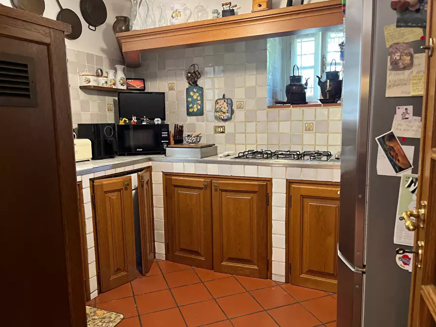 Immagine 58 di Villetta a schiera in vendita  in via di lima 1 a Bagni Di Lucca