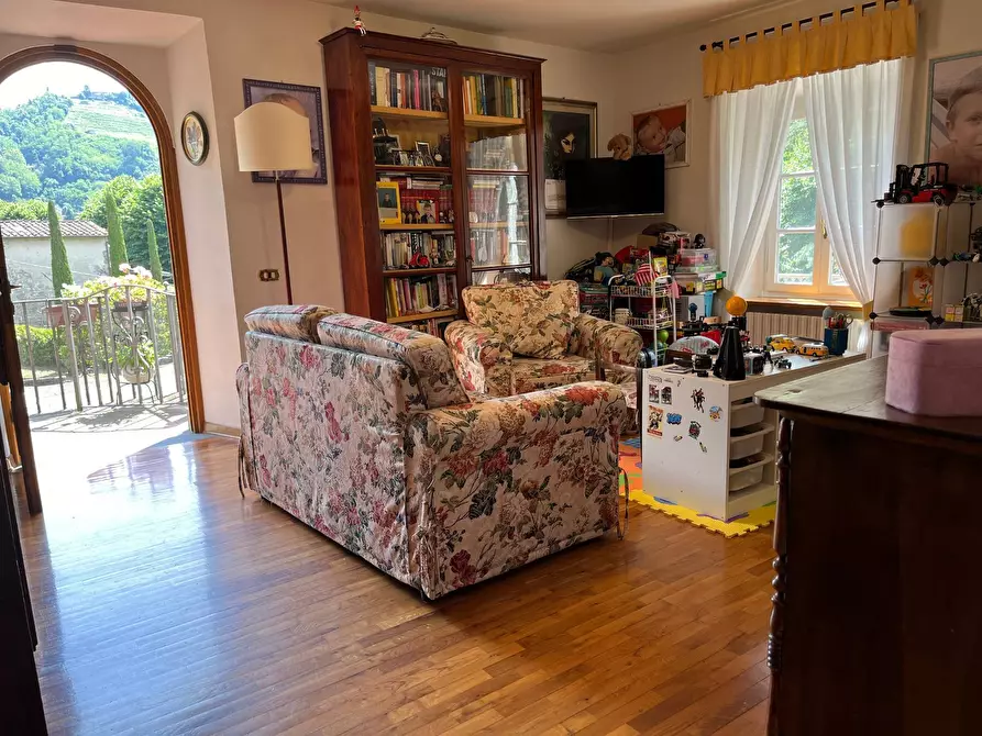 Immagine 60 di Villetta a schiera in vendita  in via di lima 1 a Bagni Di Lucca