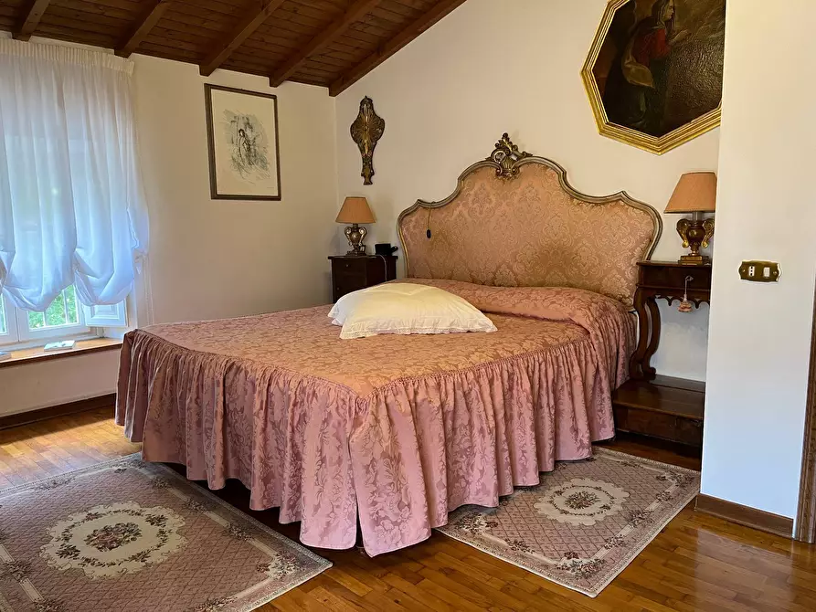 Immagine 70 di Villetta a schiera in vendita  in via di lima 1 a Bagni Di Lucca