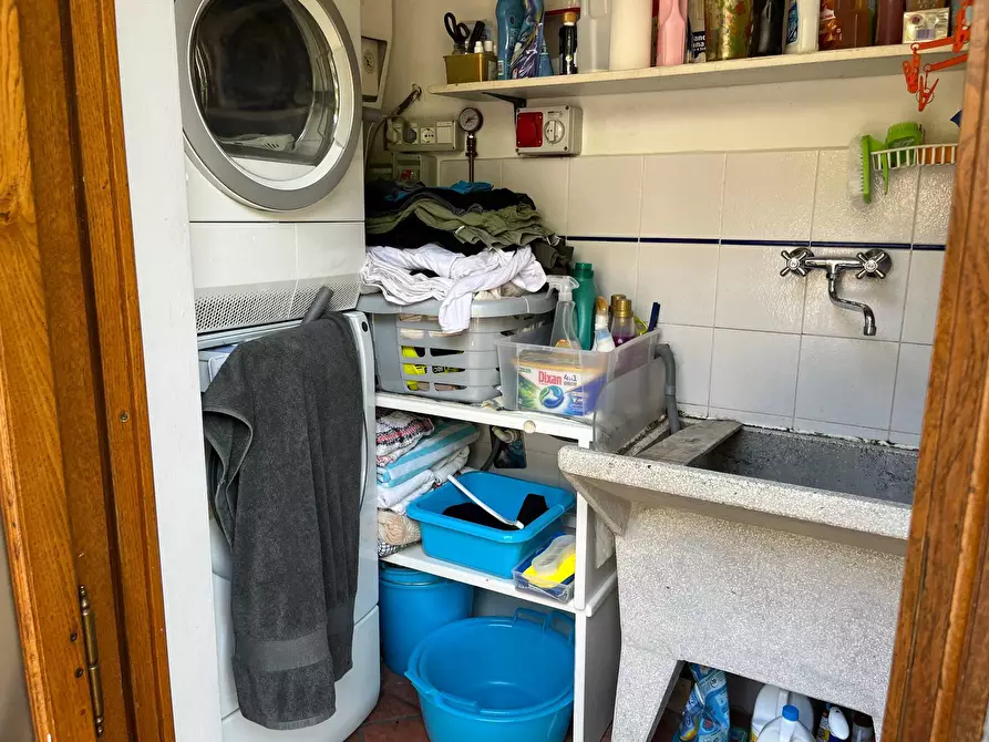 Immagine 74 di Villetta a schiera in vendita  in via di lima 1 a Bagni Di Lucca