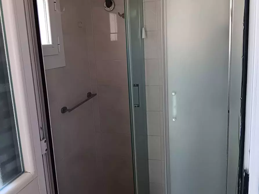 Immagine 17 di Appartamento in vendita  in P.zza XI Maggio 1 a Livorno