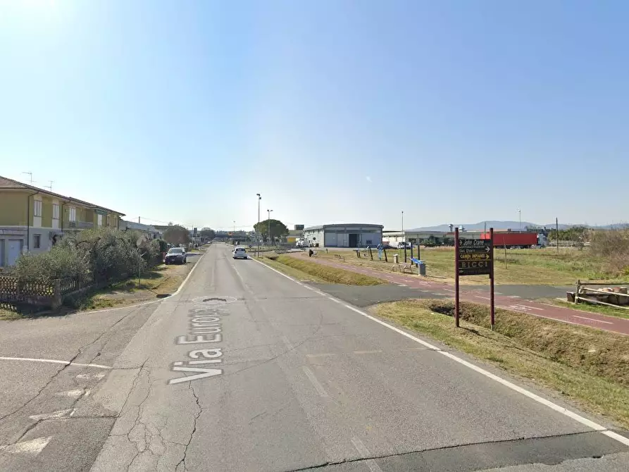 Immagine 3 di Attività commerciale in vendita  in Via Europa 80 a Collesalvetti