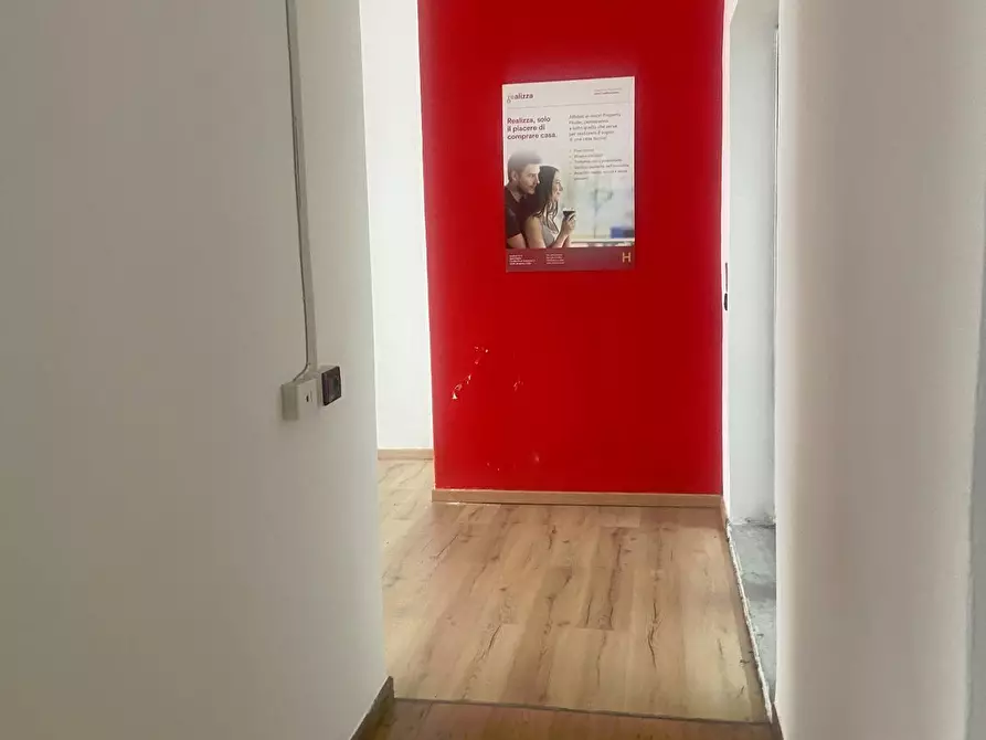 Immagine 10 di Attività commerciale in affitto  in Via Dell' Indipendenza 10 a Livorno