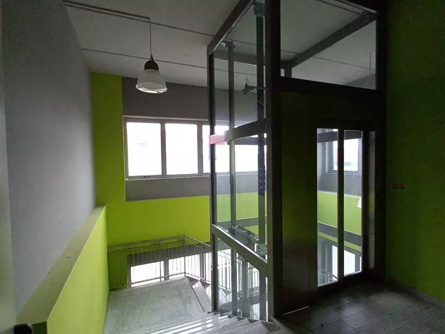 Immagine 4 di Attività commerciale in affitto  in via gronchi a Pisa