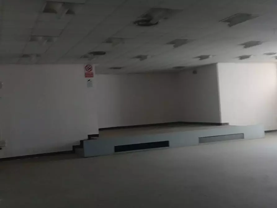 Immagine 7 di Attività commerciale in vendita  in Via Giosue' Carducci 6 a Pisa