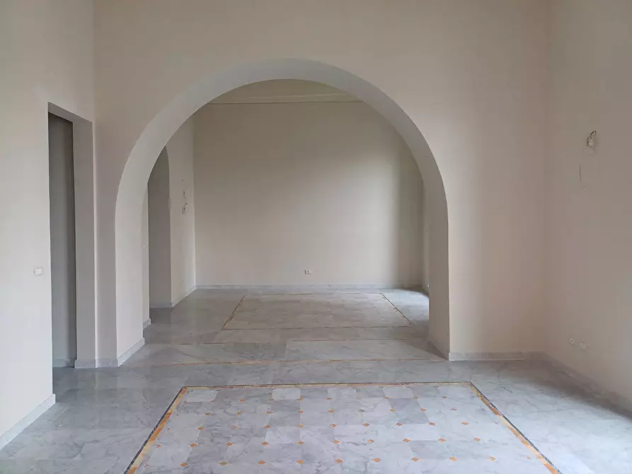 Immagine 2 di Appartamento in vendita  in piazza garibaldi - a Pisa