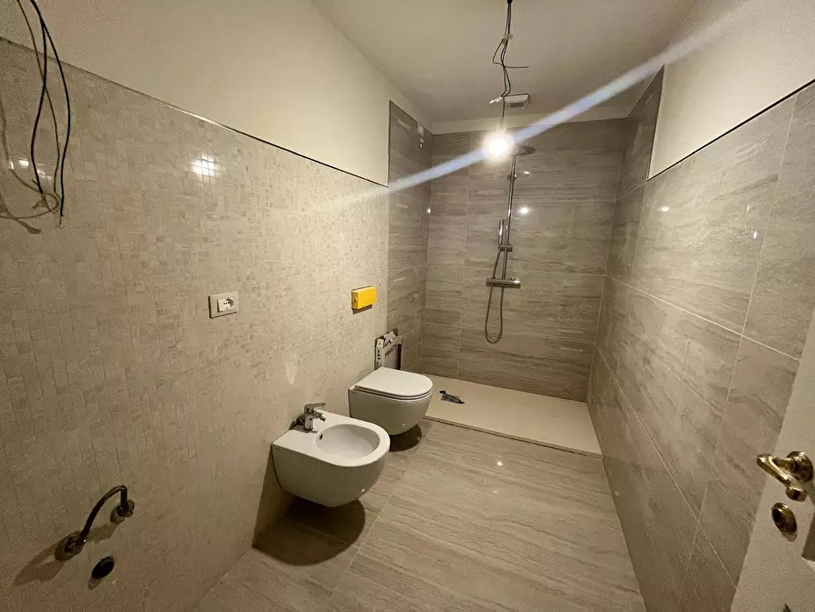 Immagine 9 di Appartamento in vendita  in piazza garibaldi - a Pisa