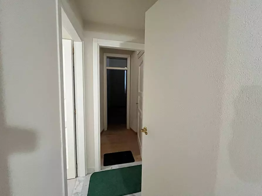 Immagine 11 di Appartamento in vendita  in piazza garibaldi - a Pisa