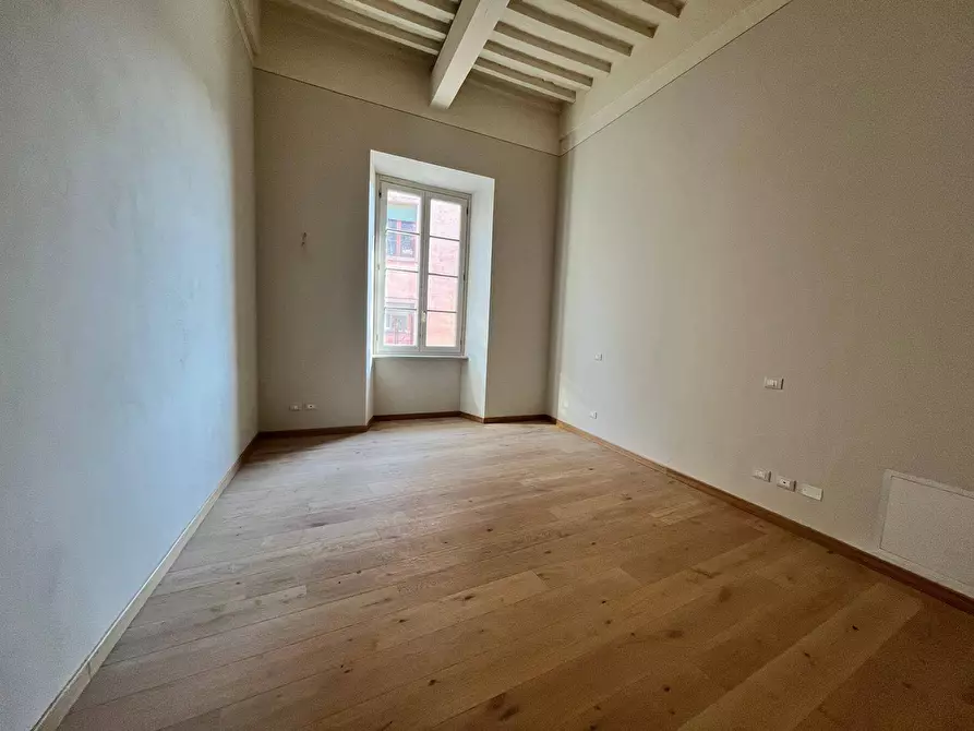 Immagine 12 di Appartamento in vendita  in piazza garibaldi - a Pisa