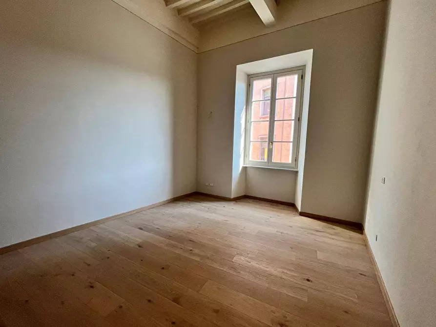 Immagine 13 di Appartamento in vendita  in piazza garibaldi - a Pisa