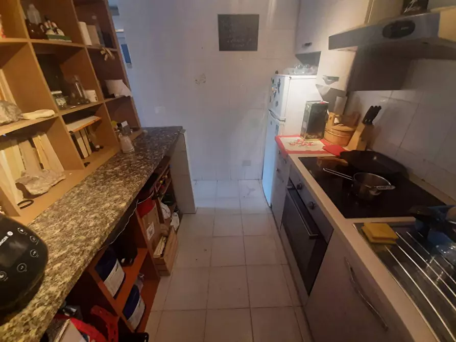 Immagine 5 di Appartamento in vendita  in Via Delle Eriche a Pisa