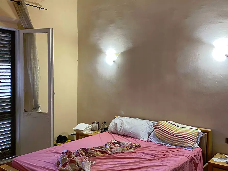 Immagine 14 di Casa indipendente in vendita  in Piazza Santi Pietro E Paolo 11 a Livorno