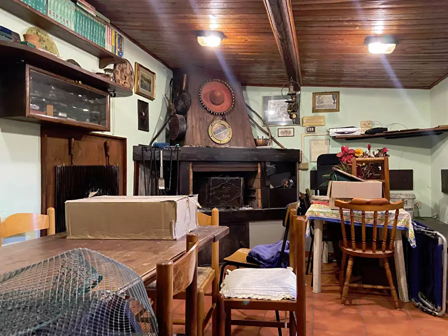 Immagine 22 di Casa indipendente in vendita  in Piazza Santi Pietro E Paolo 11 a Livorno