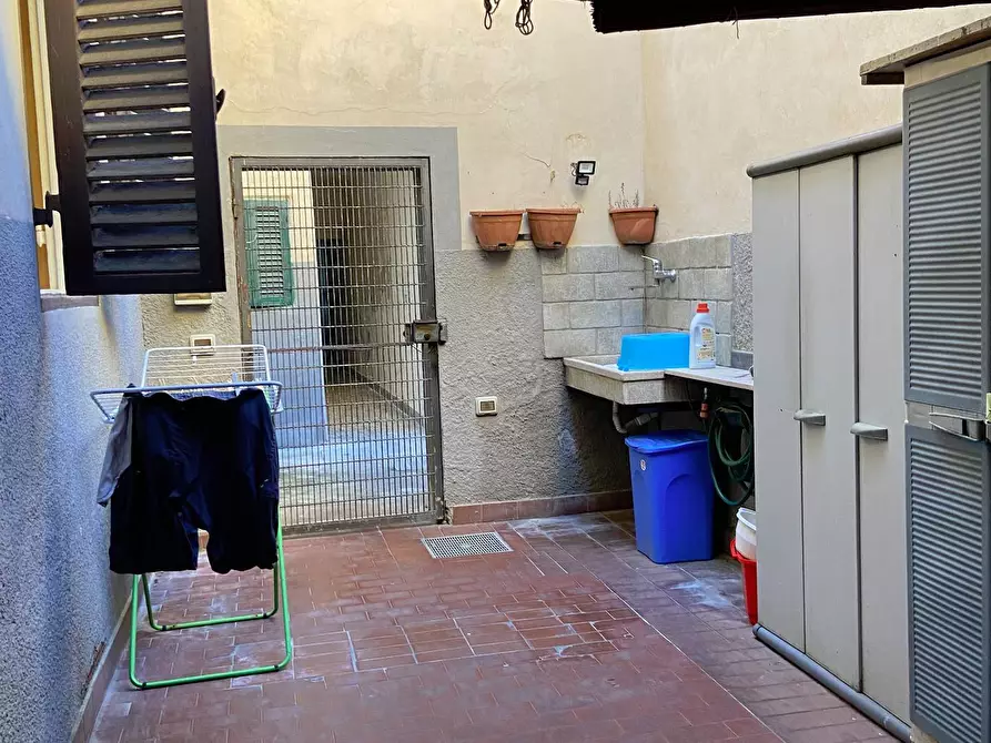 Immagine 32 di Casa indipendente in vendita  in Piazza Santi Pietro E Paolo 11 a Livorno