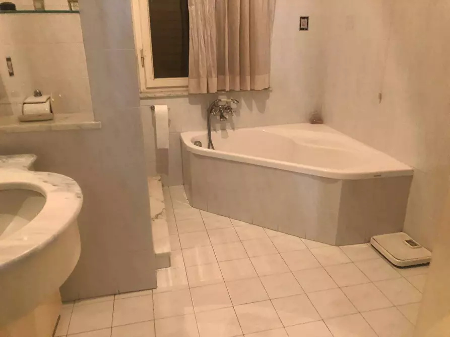 Immagine 21 di Casa indipendente in vendita  in via aurelia 300 a San Giuliano Terme