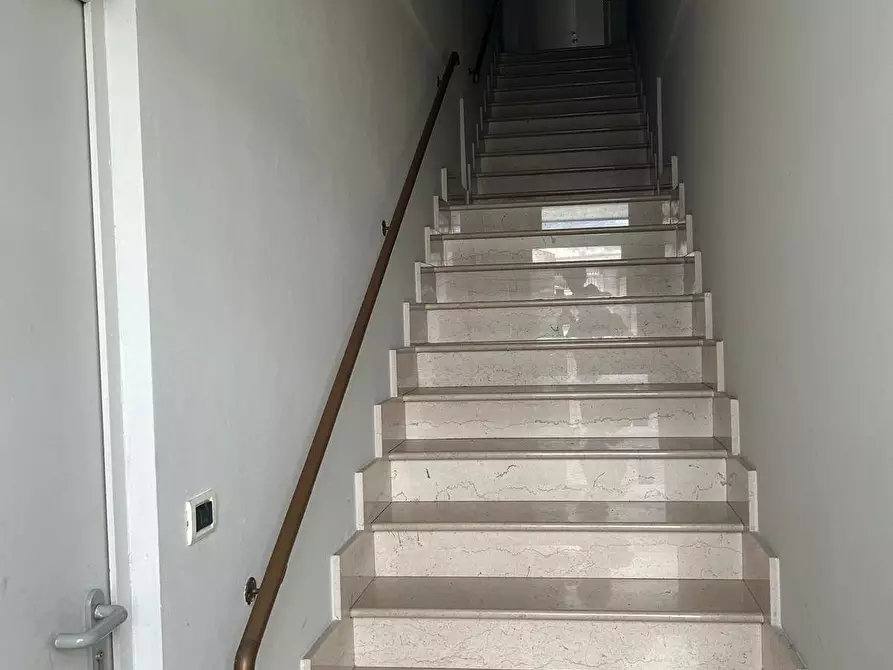 Immagine 4 di Ufficio in affitto  in viale europa 1 a Cascina