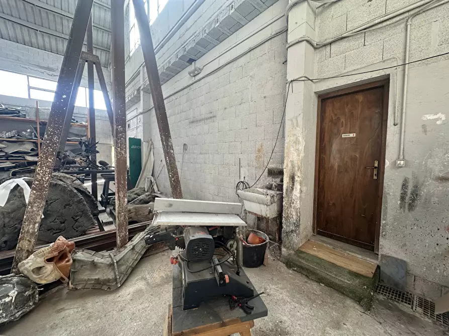 Immagine 7 di Attività commerciale in vendita  in via dell'arte 8 a Pietrasanta