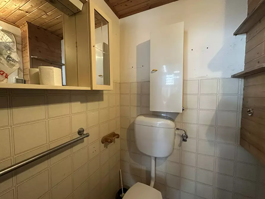 Immagine 9 di Attività commerciale in vendita  in via dell'arte 8 a Pietrasanta