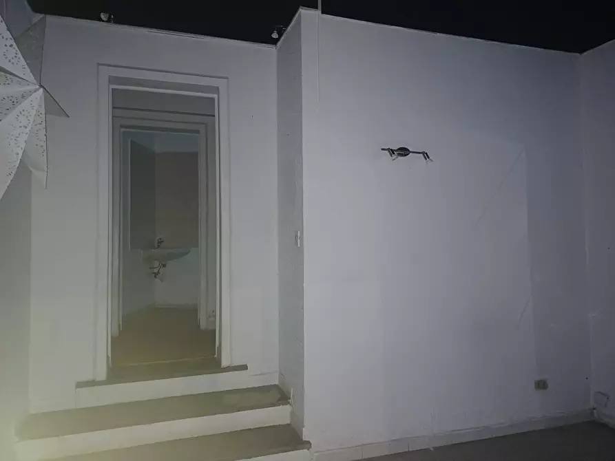 Immagine 5 di Attività commerciale in vendita  in via garibaldi - a Pisa