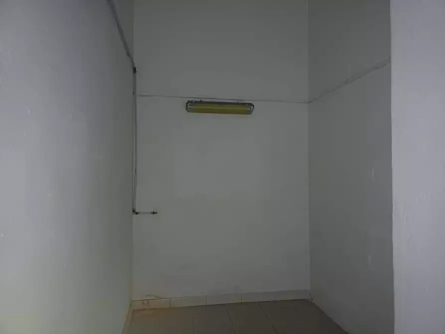 Immagine 7 di Attività commerciale in vendita  in via garibaldi - a Pisa