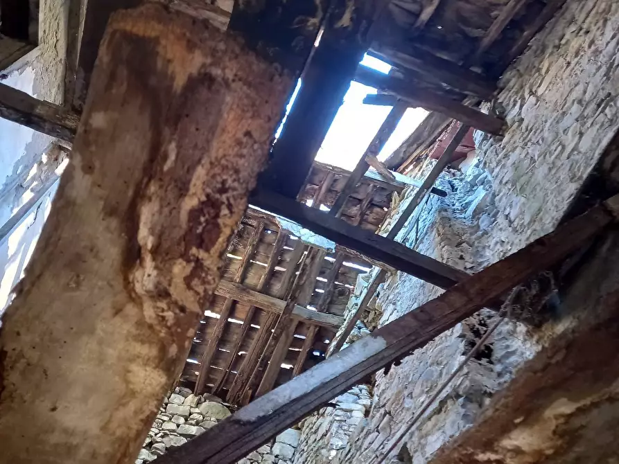 Immagine 17 di Casa indipendente in vendita  in Via del Carmine 13 a Sillano Giuncugnano