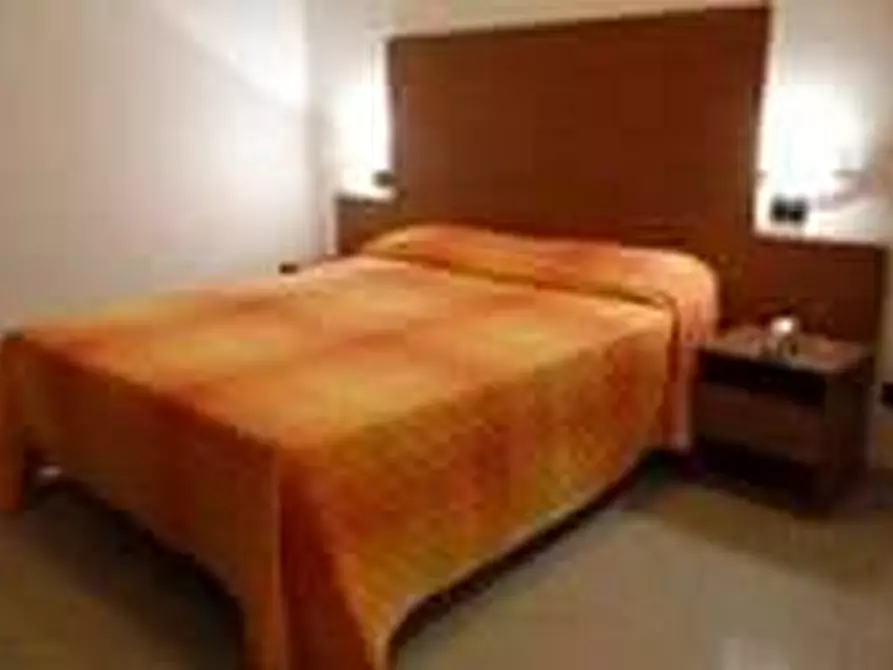 Immagine 2 di Attività commerciale in vendita  in via manzoni 12 a Montecatini Terme