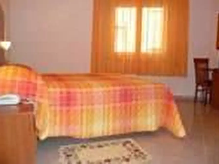 Immagine 1 di Attività commerciale in vendita  in via manzoni 12 a Montecatini Terme