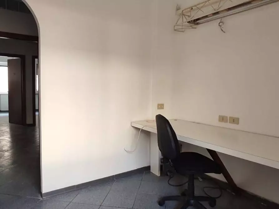 Immagine 6 di Ufficio in affitto  in Via Grande 95 a Livorno