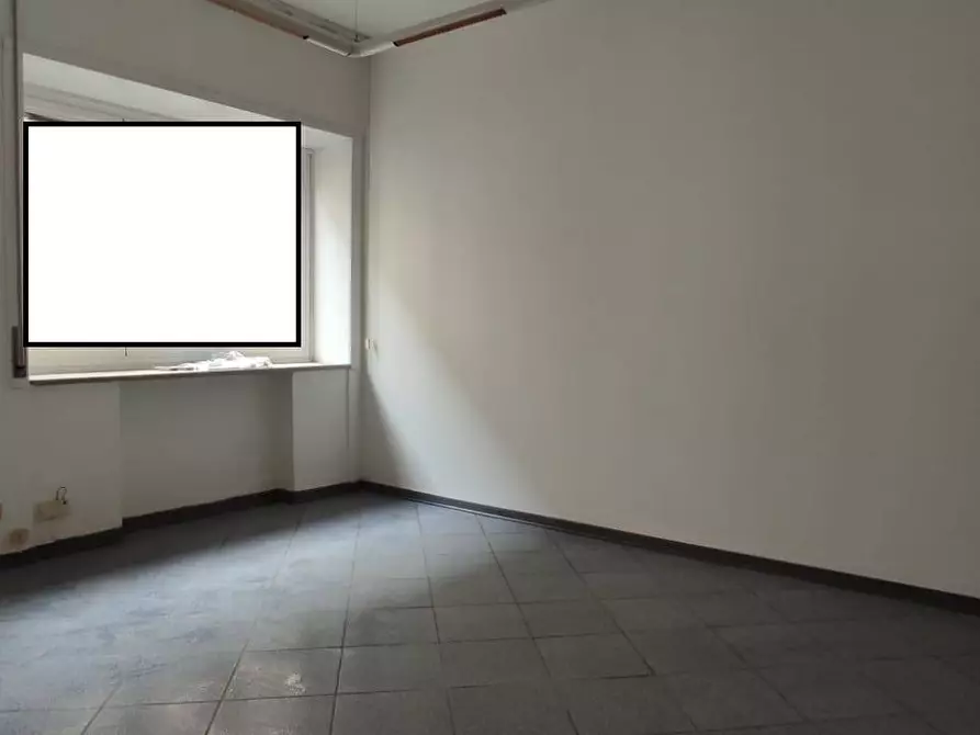 Immagine 3 di Ufficio in affitto  in Via Grande 95 a Livorno