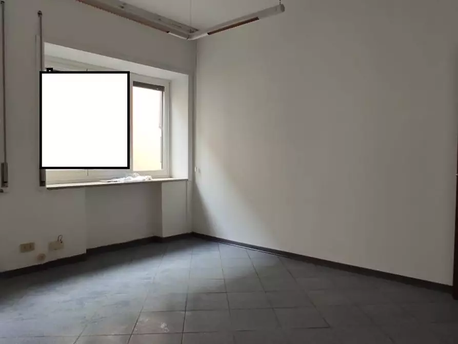 Immagine 11 di Ufficio in affitto  in Via Grande 95 a Livorno