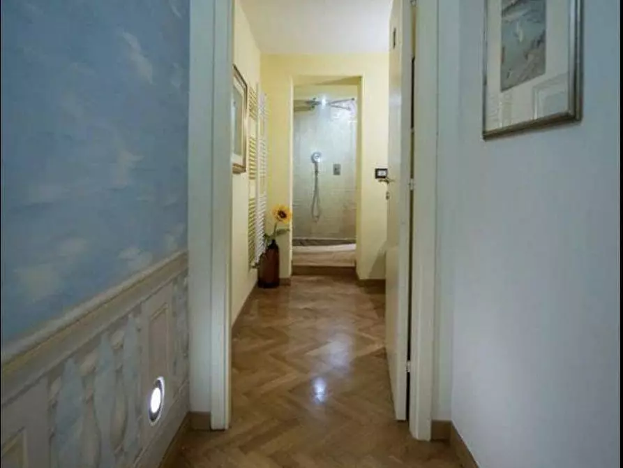 Immagine 6 di Appartamento in vendita  in Piazza Cavour 15 a Livorno