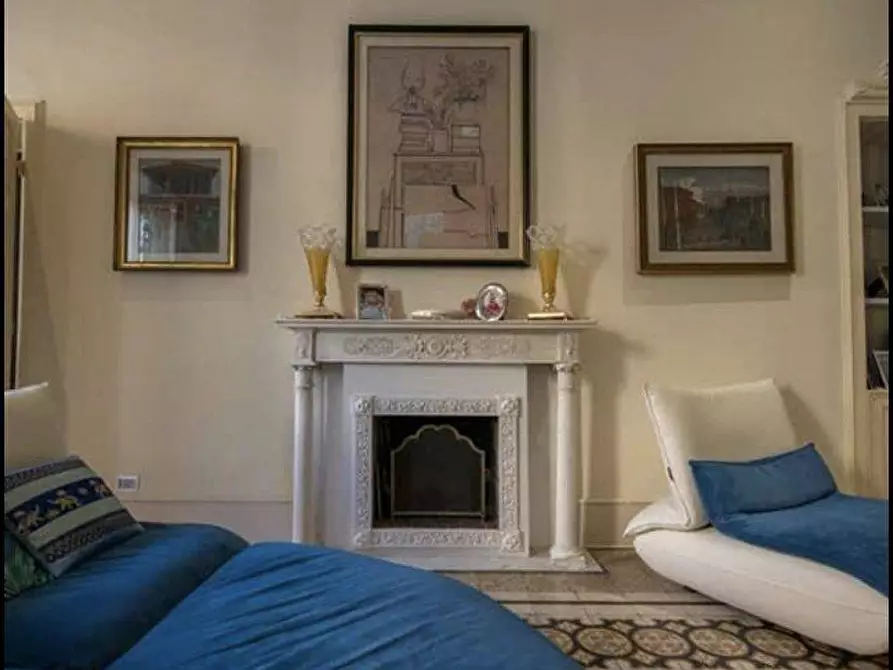 Immagine 5 di Appartamento in vendita  in Piazza Cavour 15 a Livorno