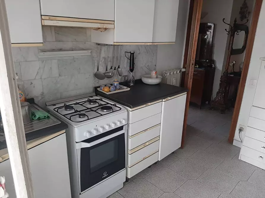 Immagine 3 di Appartamento in vendita  in Via Giambattista Marino 6 a Pisa