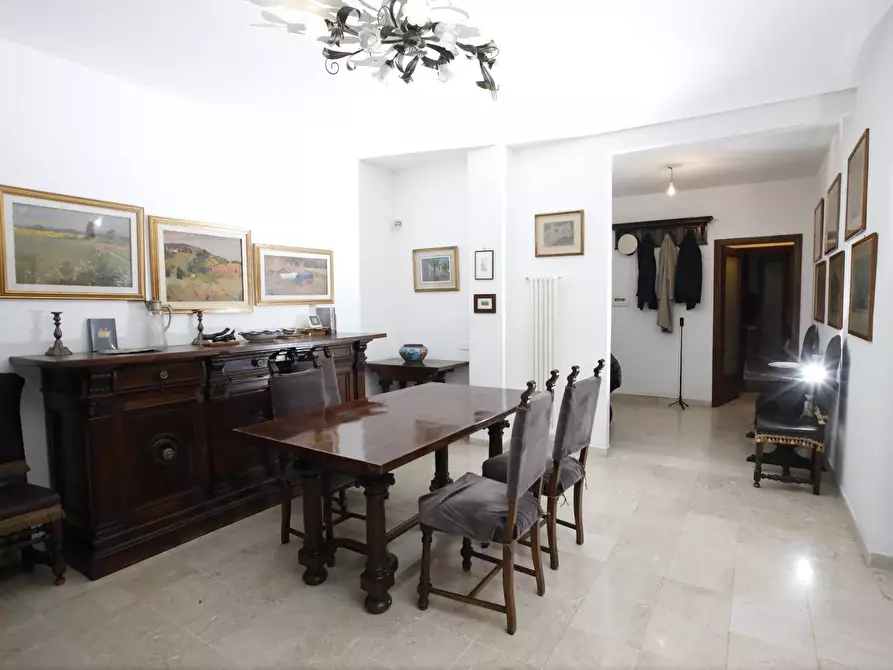 Immagine 11 di Appartamento in vendita  in Viale Mameli 131 a Livorno